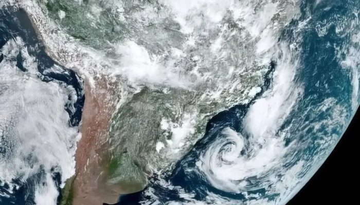 Ciclone bomba se aproxima do Brasil. Divulgação/Nasa
