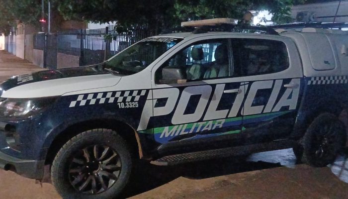 Foi necessário o uso de algemas para garantir a segurança da equipe e das partes envolvidas. Foto: 15º BPM-MS-Reprodução