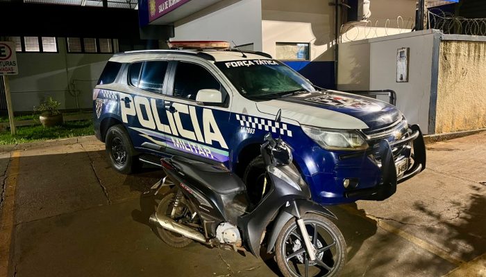 Questionado sobre a procedência da motocicleta, o suspeito não soube informar a origem. Foto: Reprodução/15º BPM/Maracaju