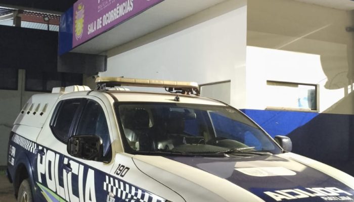 A mulher foi detida e encaminhada à Delegacia de Polícia Civil para as providências cabíveis. Foto: Divulgação/15º BPM-MS