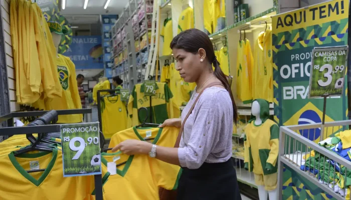 Comerciantes de diferentes áreas apostam em produtos temáticos, experiências gastronômicas e ações promocionais. © Fernando Frazão/Agência Brasil
