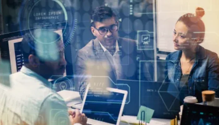 Empregos | Tecnologia | Trabalhadores • Freepik